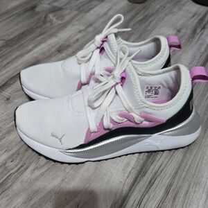 Puma Women's Pacer Future Allure Sneakers sz 6 White/Purple Athletic Shoes